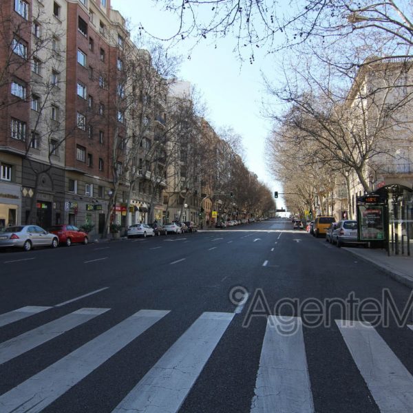 PISO REFORMADO EN CALLE DE RÍOS ROSAS