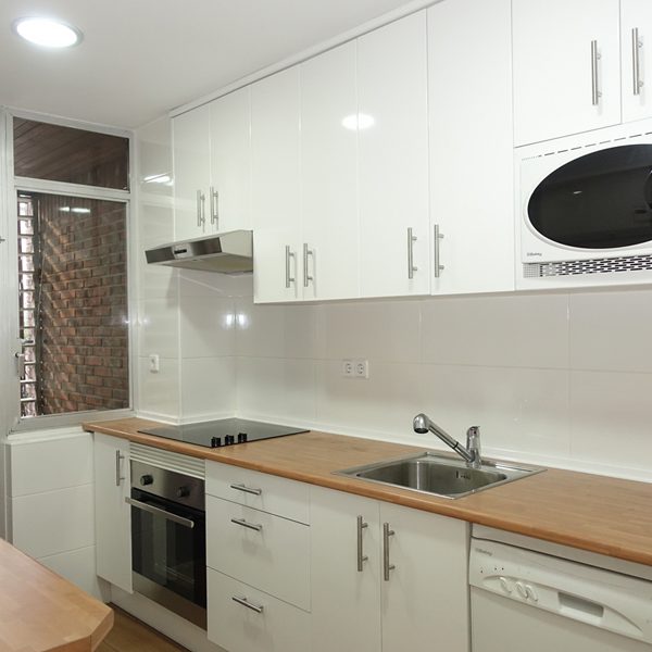 PISO DE DOS DORMITORIOS